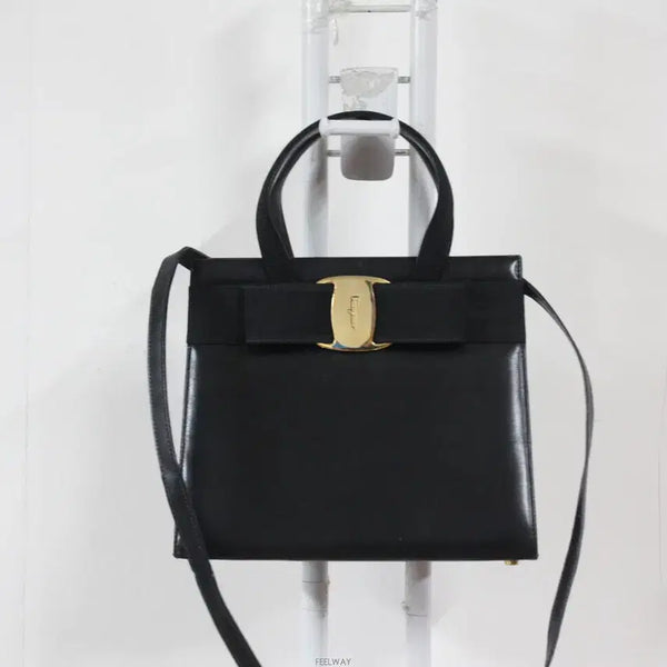 [BUNJANG] Salvatore Ferragamo Vara Crossbody Bag / B-9272/살바토레 페레가모 정품 여성용 바라 크로스백