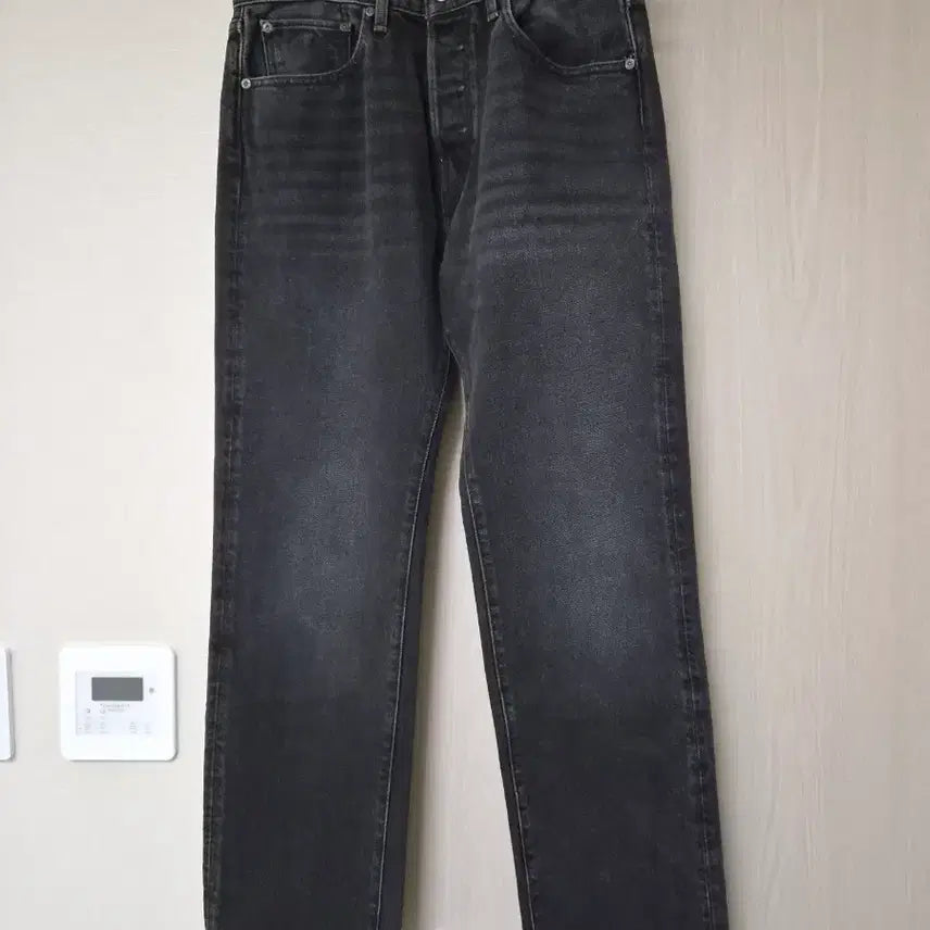 [BUNJANG] RE/DONE Black Washing Straight Fit Jeans / RE/DONE 리던 블랙워싱진 유일매물