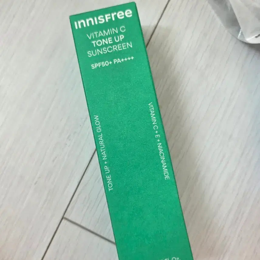 [BUNJANG] Innisfree Vitamin C Tone-Up Sunscreen SPF50+ / 이니스프리 비타민 C 톤업 선스크린 SPF50+