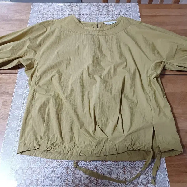 [BUNJANG] Izadd Baba Blouse Khaki / 아이잗 바바 블라우스