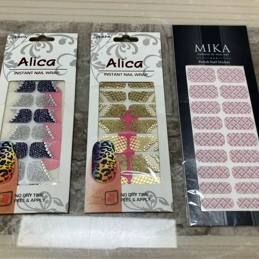 [BUNJANG] Alica & MIKA Nail Sticker Set (3 Designs) / [새상품] Alica 네일 스티커 2종 & MIKA 네일 스티커 1종