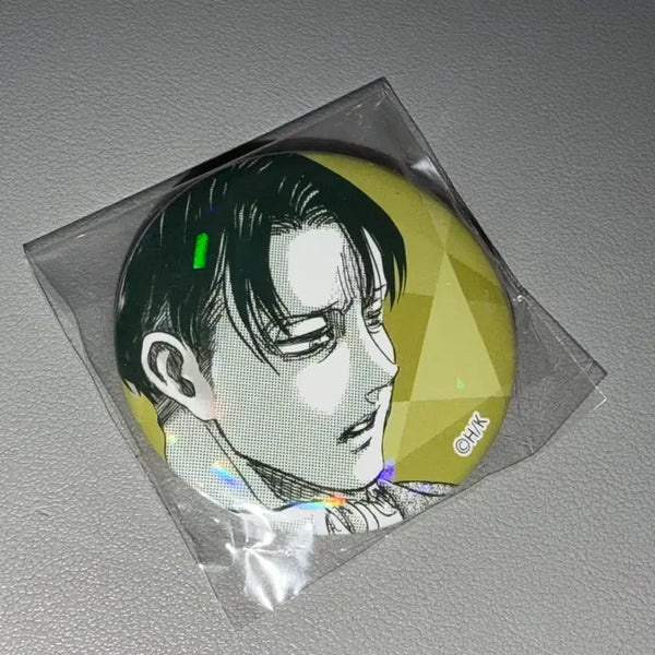 [BUNJANG] Attack on Titan Levi Pin Button & Can Badge Set / 진격거 리바이 핀버튼 캔뱃지