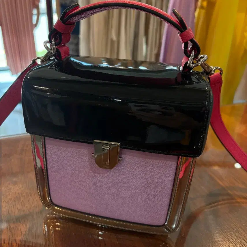 [BUNJANG] Rosa.K Music Box Square Tote Multibag / 로사케이 뮤직박스 스퀘어토트 멀티페이던트 백