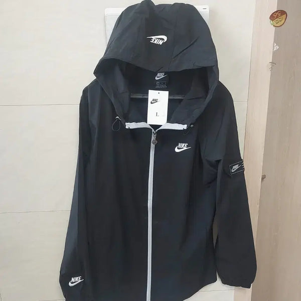 [BUNJANG] Nike Cargo Jogger Hooded Zip-Up Windbreaker Jacket - Black (New) / 나이키 카고 조거 후드 집업 바람막이  L 새상품 블랙