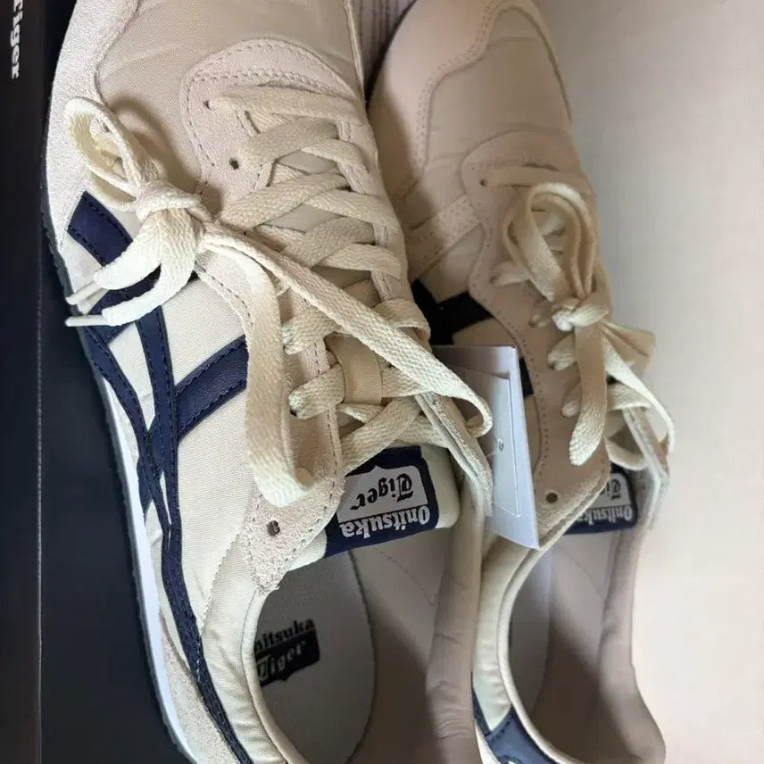 [BUNJANG] Onitsuka Tiger Serrano 1183B400 Shoes / 오니츠카타이거 세라노 1183B400_200 280사이즈