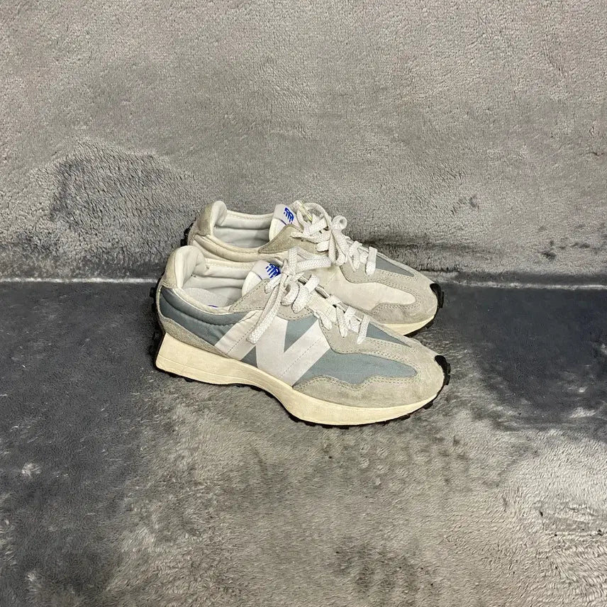 [BUNJANG] New Balance Sneakers (245) / 뉴발란스 운동화 245