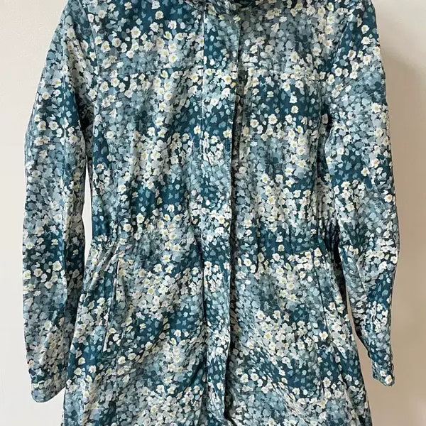 [BUNJANG] Lafuma Women's Floral Windbreaker Jacket / 라푸마 바람막이