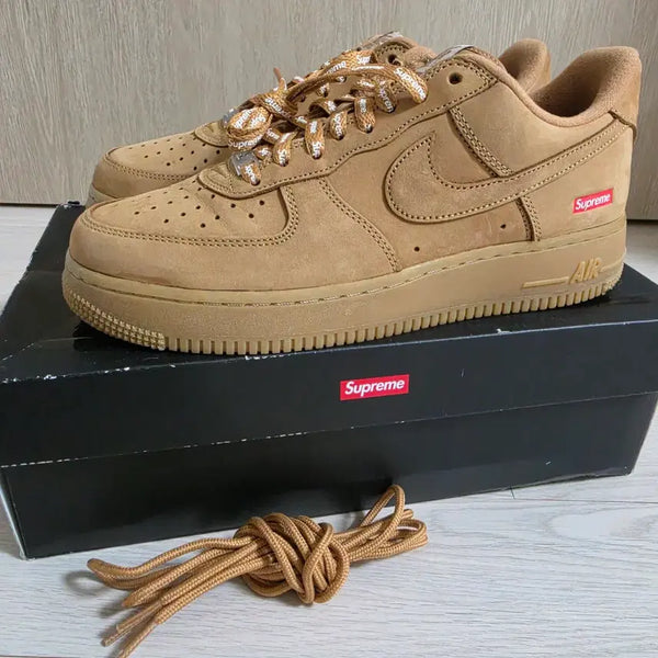 [BUNJANG] Nike x Supreme Air Force 1 Wheat (Size 260) / [260] <상태최상> 나이키x슈프림 된장 에어포스