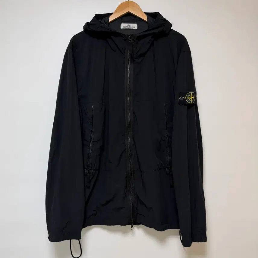 [BUNJANG] Stone Island Skin Touch Windbreaker / 스톤아일랜드 스킨터치 바람막이