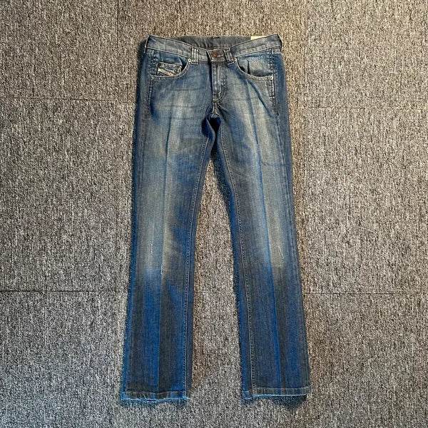[BUNJANG] Diesel Doozy Low-Rise Straight Denim Pants / 디젤 Doozy 로우라이즈 스트레이트 데님 팬츠