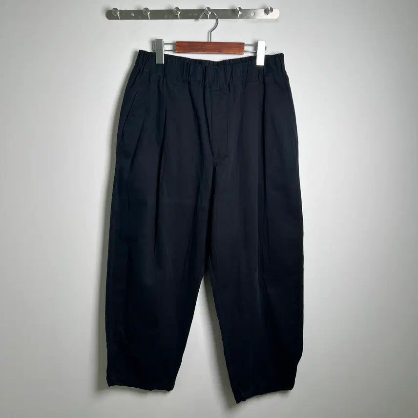 [BUNJANG] COS Tapered Cotton Twill Cropped Pants / COS 코스 테이퍼드 코튼 밴딩 9부 팬츠 M