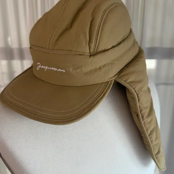 [BUNJANG] Jacquemus La Cahuete Chapeau Brioche Puff Earflap Hat / 자크뮈스 라 카굴 브리치올라 퍼프 이어플랩 햇