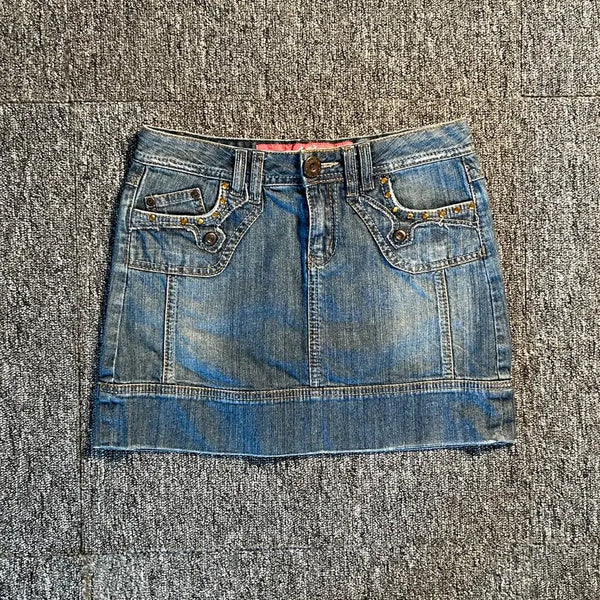 [BUNJANG] B. Jeans Beaded Logo Washed Denim Mini Skirt / B jeans 비즈 로고 워싱 데님 미니 스커트