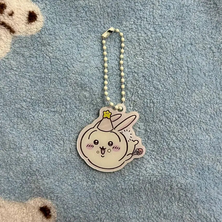 [BUNJANG] Chiikawa Usagi Acrylic Keychain Birthday Edition / 치이카와 생일 우사기 아크릴 키링