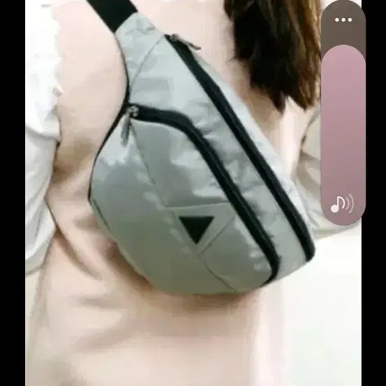 [BUNJANG] General Idea Sling Bag / 제너럴아이디어슬링백