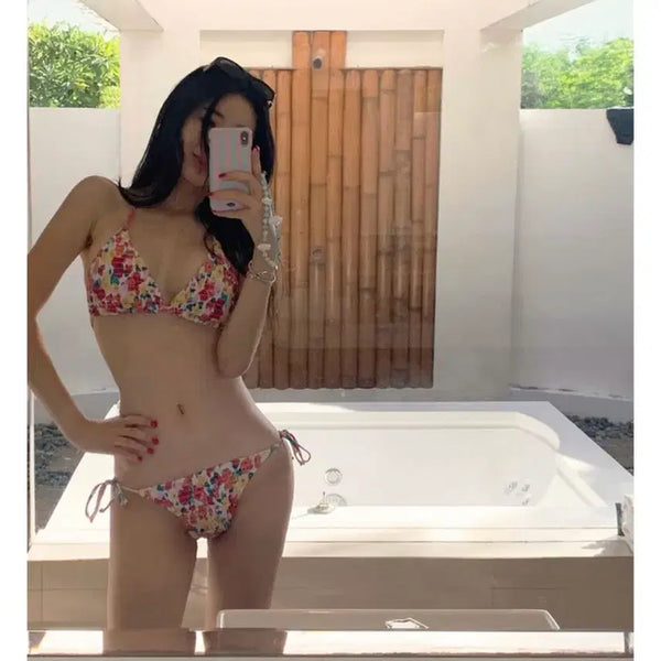 [BUNJANG] Trendier Apparel Floral Pattern Bikini / 트렌디어패럴 비키니