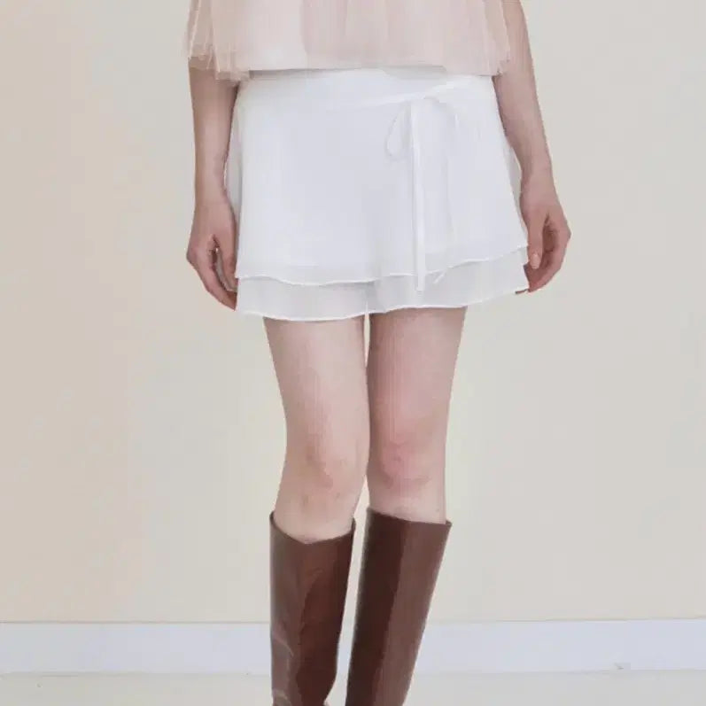[BUNJANG] Not Your Roses Ray Skirt (White) / 낫유어로즈 레이 스커트 (화이트)