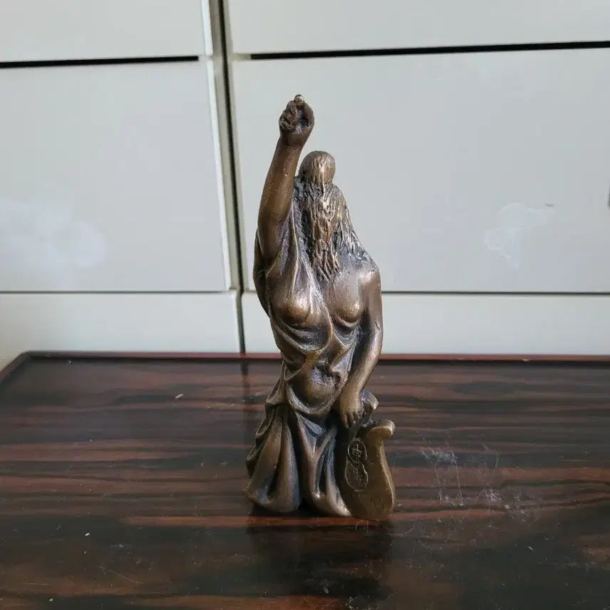 [BUNJANG] Bronze Goddess Sculpture Ornament / 청동 여신상 조각 장식품