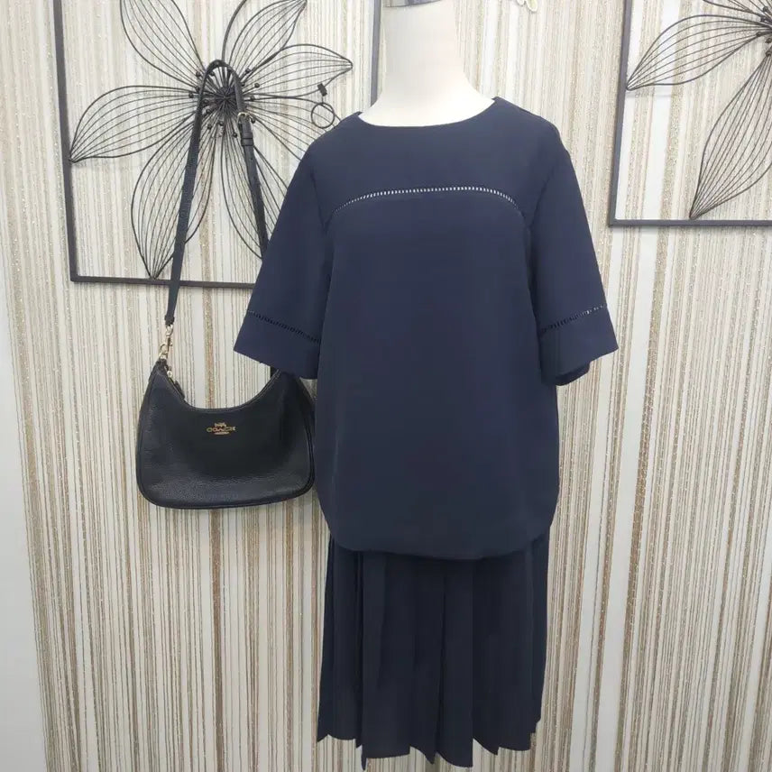 [BUNJANG] 8 Seconds Pleated Dress Navy / 8세컨즈  플리츠 원피스/네이비색상