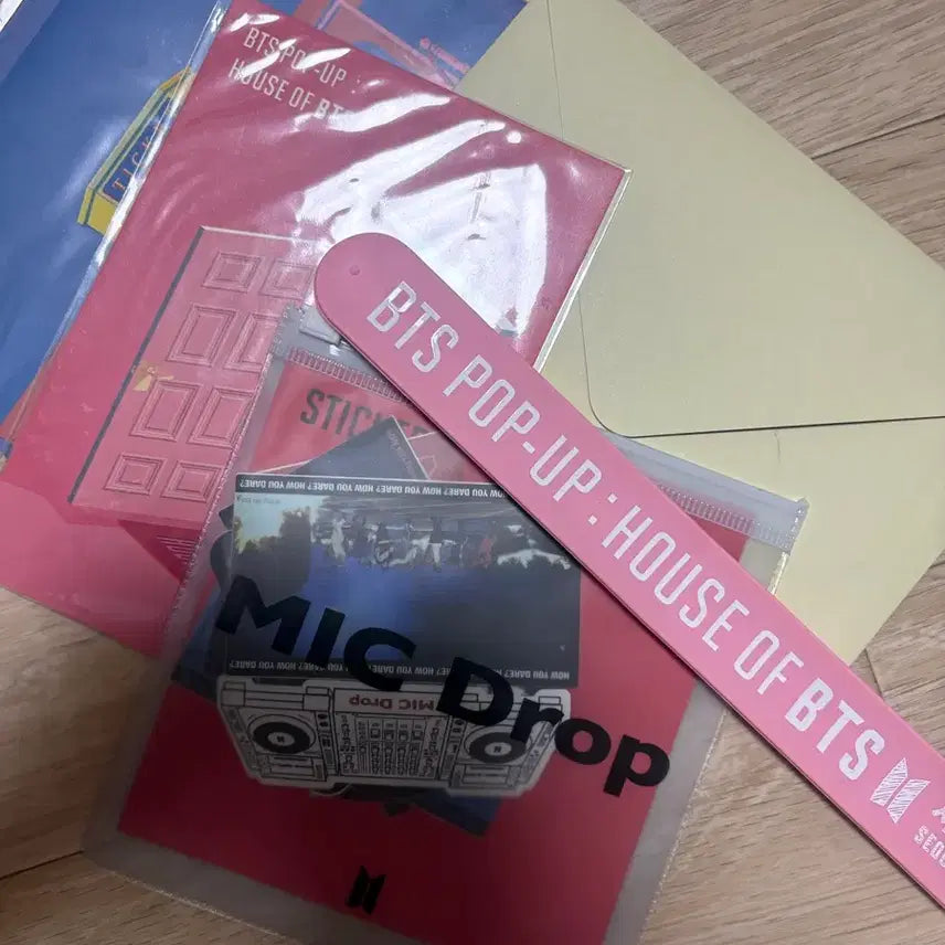[BUNJANG] BTS Popup Bundle Set Postcards & Bracelet Microphone Drop Sticker / 방탄소년단 팝업 물건 일괄