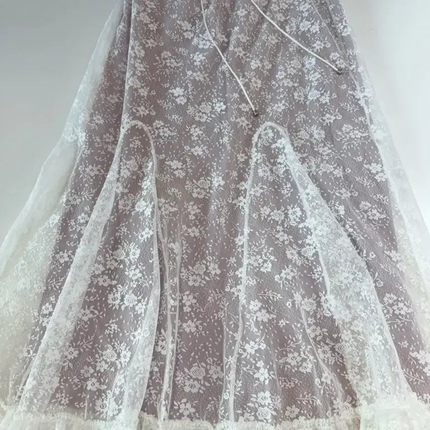 [BUNJANG] FOUNDATION Floral Lace Long Skirt / FOUNDATION 플로럴 레이스 롱 스커트
