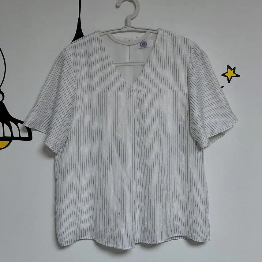 [BUNJANG] J.PRESS Women's Striped V-Neck Blouse / [M] J.PRESS 제이프레스 여성 스트라이프 브이넥 블라우스