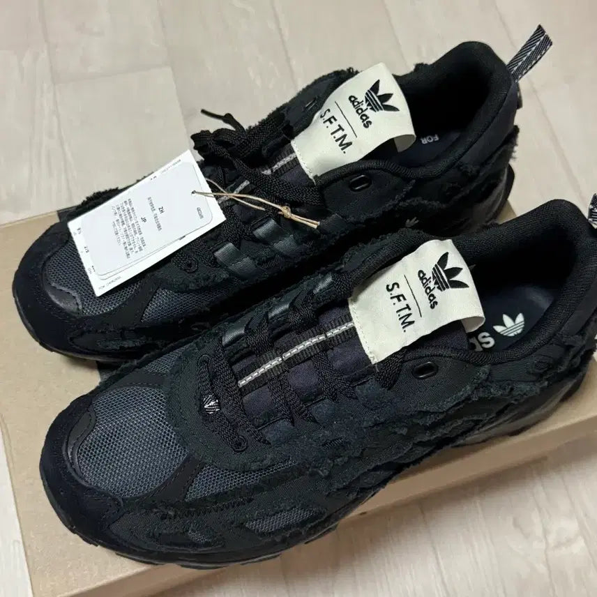 [BUNJANG] Adidas x Song For The Mute Shadowturf Core Black Night Grey / 아디다스 x 송 포 더 뮤트 쉐도우터프 코어 블랙 나이트 그레이