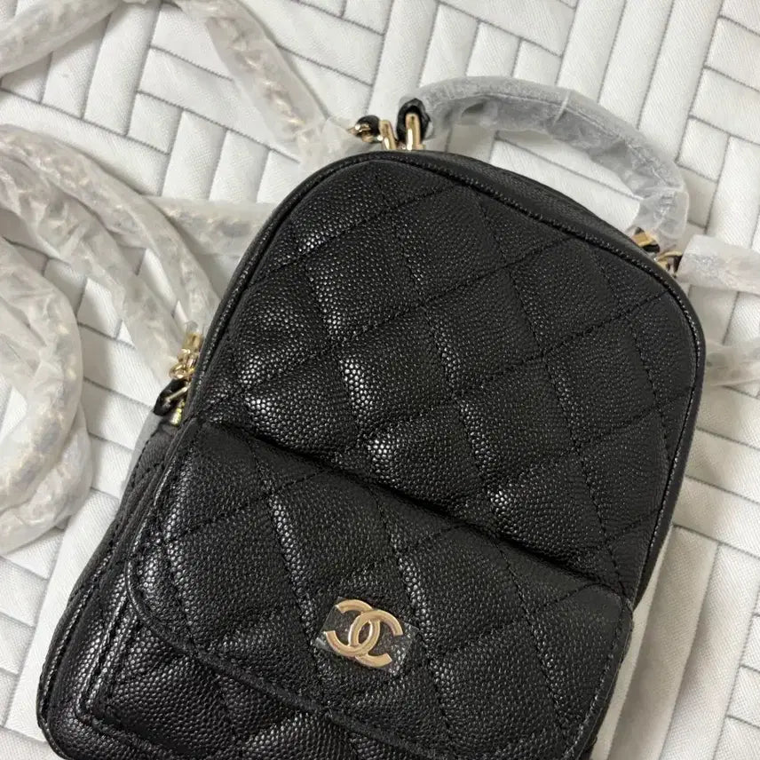 [BUNJANG] Chanel Cruz Mini Backpack Caviar Black / 샤 크루즈 미니백팩 캐비어 블랙 완전 새상품