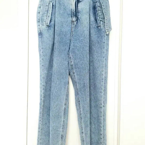 [BUNJANG] Guess High-Waisted Belted Wide-Leg Jeans / 게스 원핀턱 하이웨스트 벨트 배기핏(보이핏) 청바지(~77사이즈)