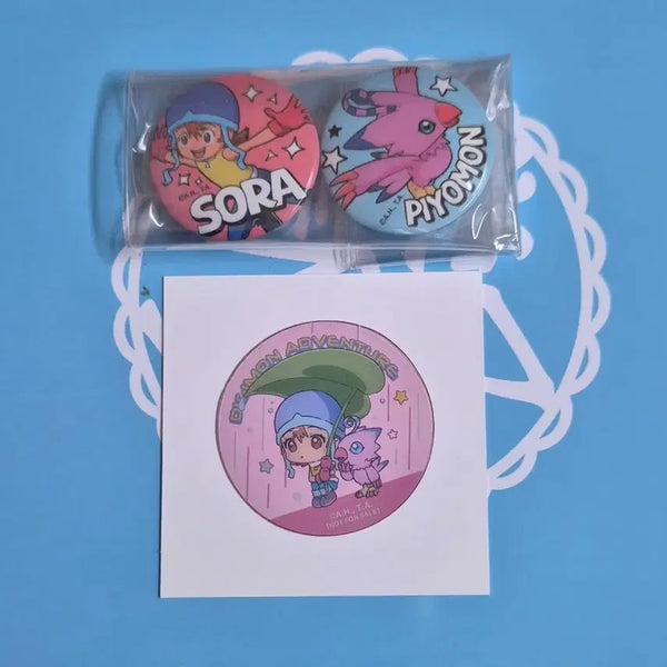 [BUNJANG] Oddstudio x Digimon Collaboration Pin Set (Sora & Piyomon) / 성수 무신사 오드스튜디오 디지몬 콜라보 뱃지 소분 소라 피요몬