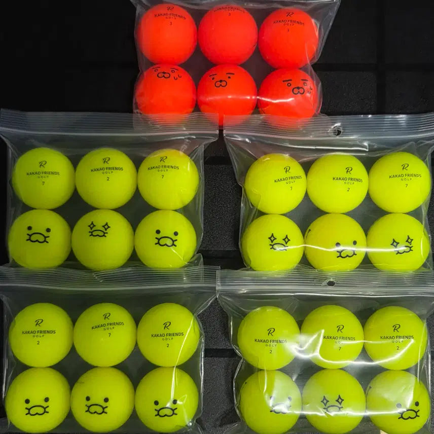 [BUNJANG] Kakao Friends A-Grade Matte Colored Lost Golf Balls (30 Count) / 카카오프렌즈 A급 무광 컬러 로스트볼 30구 중고골프공 -무료배송-