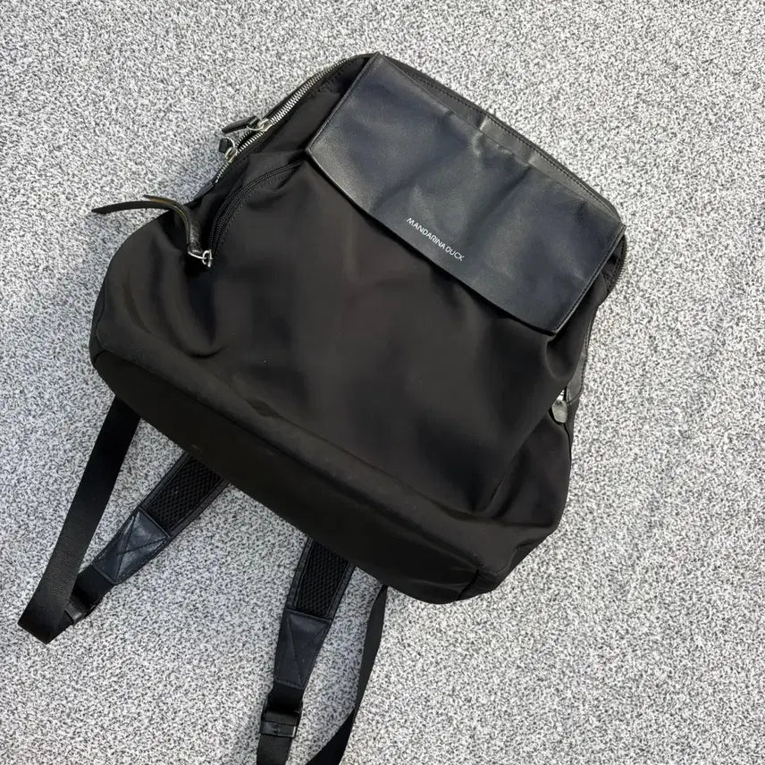 [BUNJANG] Mandarin Duck Backpack 0618J1 / 49 만다리나덕 백팩 0618J1