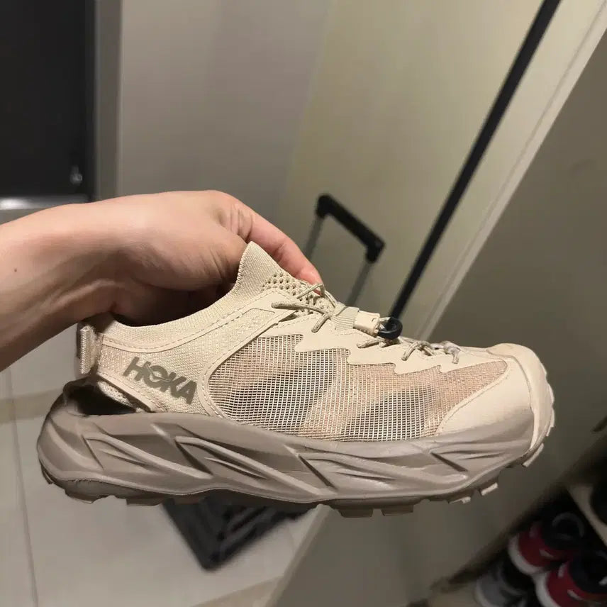 [BUNJANG] Hoka Hopara 2 Sandals Size 250 / 호카 호파라2 샌드 250사이즈 판매합니다