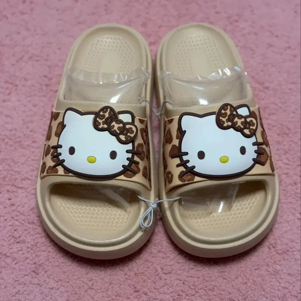 [BUNJANG] Hello Kitty Leopard Beige Slippers (New) / 헬로키티 레오파드 베이지 슬리퍼 새상품