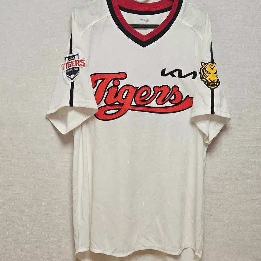 [BUNJANG] Kia Tigers 105 Replica Icon Uniform / 105 기아타이거즈 레플리카 아이콘 유니폼 야구복 (하자2)