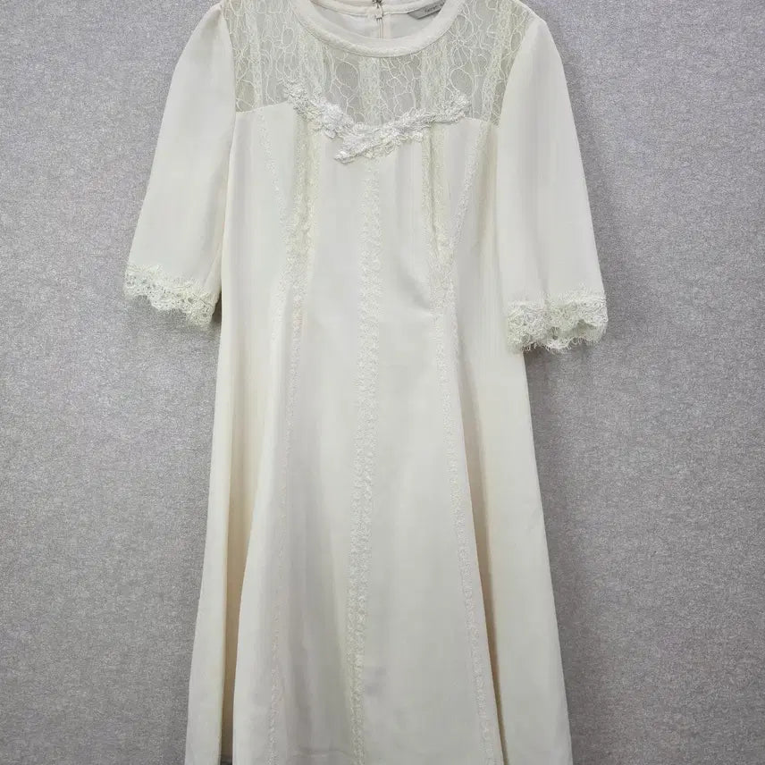 [BUNJANG] Kenneth Lady Lace Color Block Dress / 케네스레이디 레이스 배색 원피스 KENNETH LADY