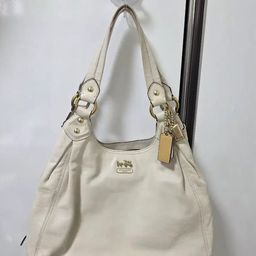 [BUNJANG] Coach Signature Shoulder Bag Ivory / 코치 숄더백 아이보리 시그니처