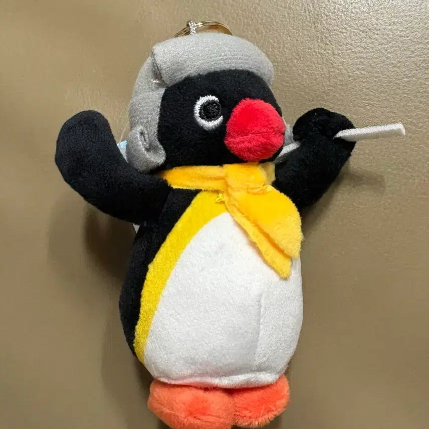 [BUNJANG] Pingu Conductor Plush Keychain (10cm) / (미사용 10cm) 핑구 지휘자 인형 키링
