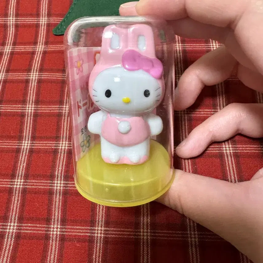 [BUNJANG] Hello Kitty Vintage Porcelain Doll / 헬로키티 도기 인형 새상품 판매중
