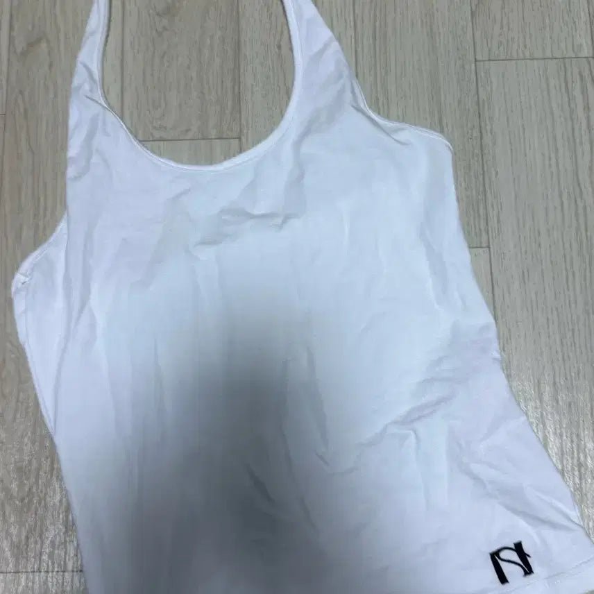 [BUNJANG] Newearlin Halterneck White Sleeveless Top / 뉴얼린 홀터넥 화이트