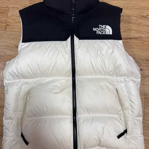 [BUNJANG] The North Face White Label Novelty NUPTSE Down Vest / 노스페이스 화이트 라벨 노벨티 눕시 다운 베스트 패딩 조끼  M