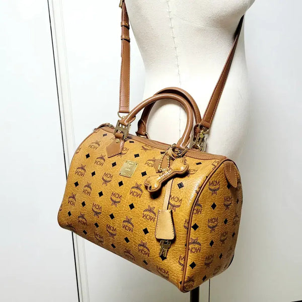[BUNJANG] MCM Visetos Leather Tote Shoulder Crossbody Bag with Lock and Key / 정품)MCM 비세토드 가방(열쇠 자물쇠있음)
