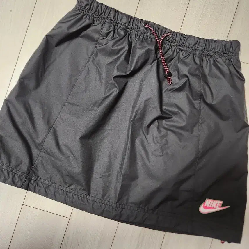 [BUNJANG] Nike Icon Clash Woven Skirt DJ1079-010 Size S / 새상품급) 나이키 아이콘 클래쉬 우븐 스커트 DJ1079-010 사이즈s