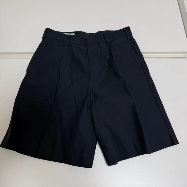 [BUNJANG] COS One-Tuck Cotton Shorts Dark Navy Size 46 / [Cos] 원턱 코튼 쇼츠 다크네이비 46사이즈(허리30~31)
