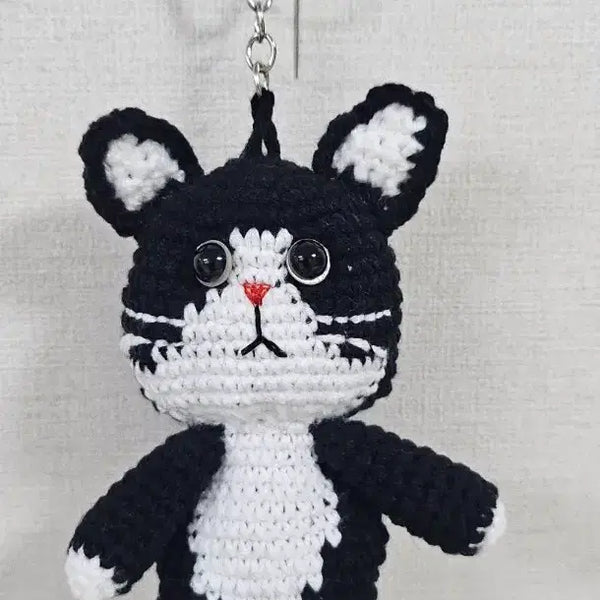 [BUNJANG] Handmade Crochet Cat Keychain Black White / 코바늘 고양이 키링 블랙 화이트
