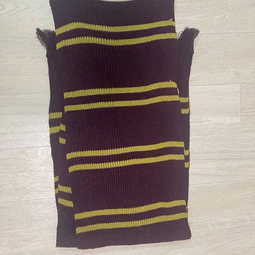 [BUNJANG] Universal Studios Japan Harry Potter Gryffindor Scarf / USJ 정품 해리포터 그리핀도르 목도리