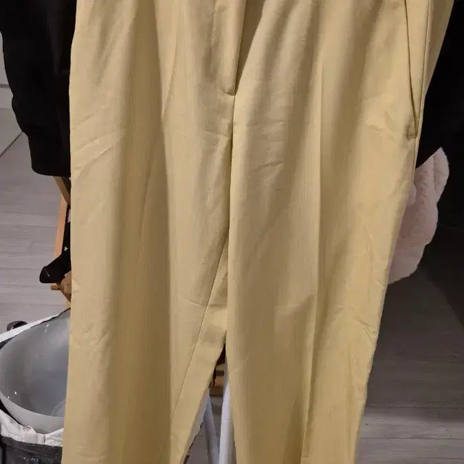 [BUNJANG] Mongdol Yellow Wide Slacks - Size M / 몽돌 옐로우 와이드 슬랙스