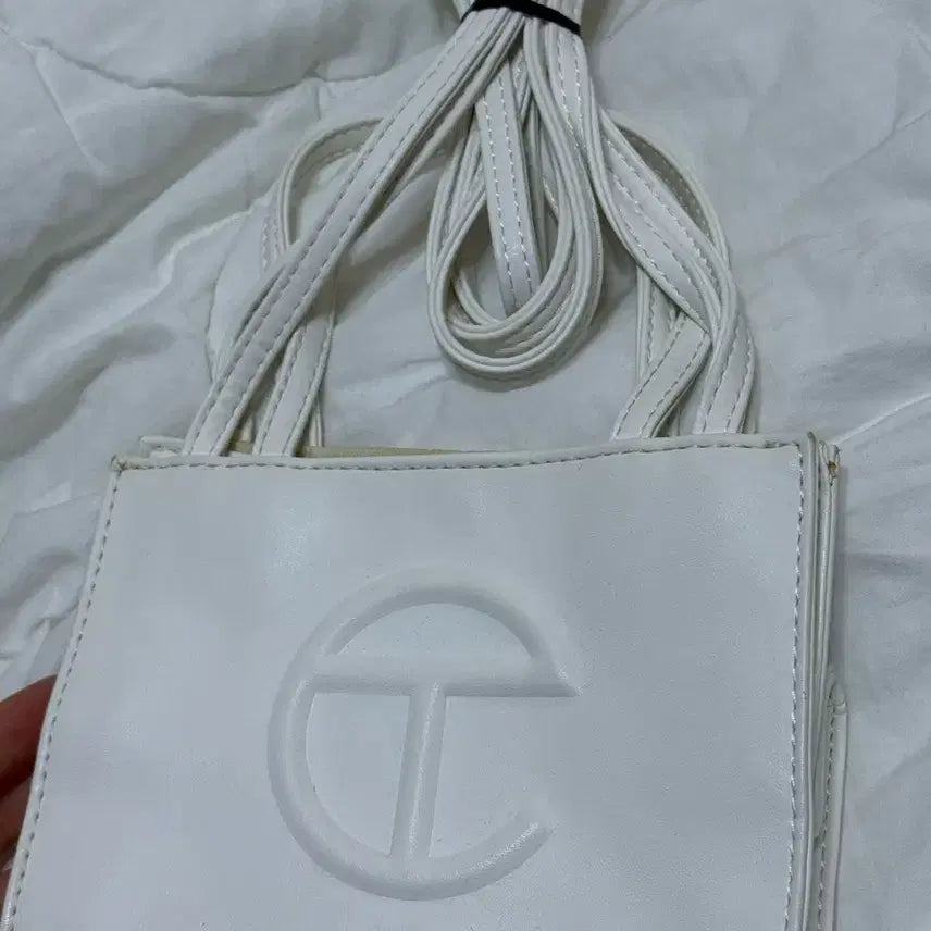 [BUNJANG] Telfar Small Crossbody Bag White / 텔파 스몰 크로스백 화이트