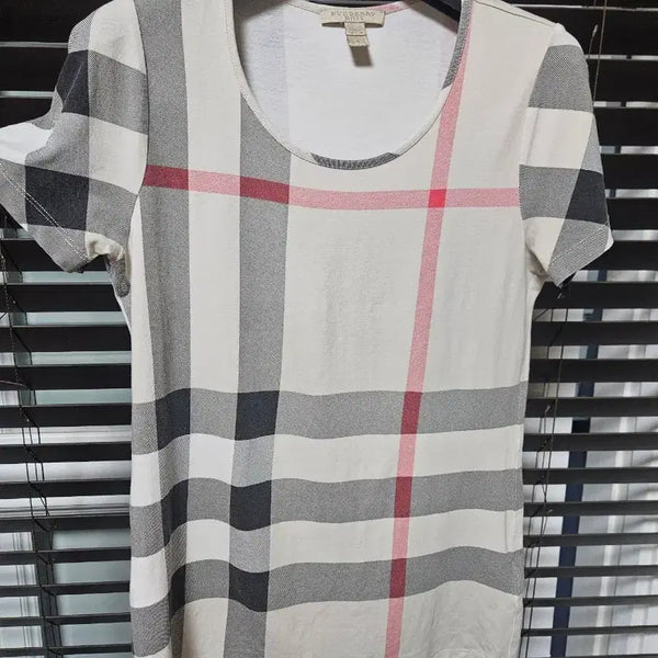 [BUNJANG] Burberry Check Short Sleeve T-Shirt / 버버리 체크 반팔 티셔츠