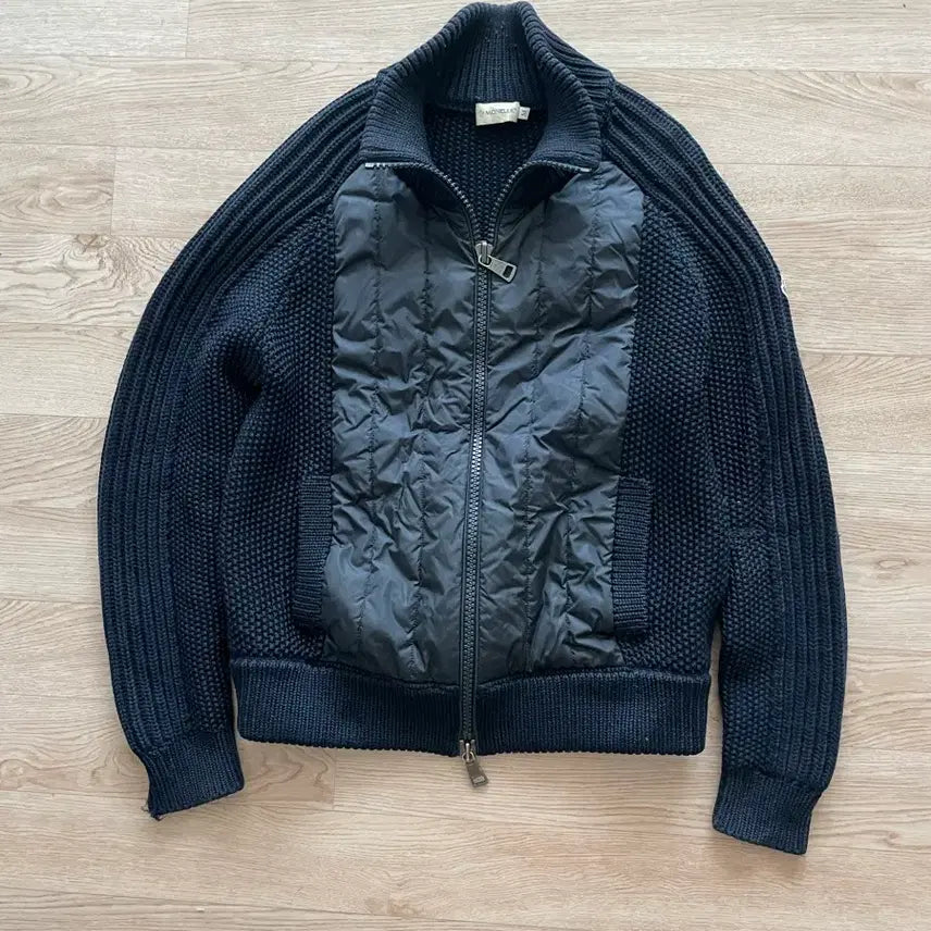 [BUNJANG] Moncler Knit Padded Jacket / 몽클레어 니트패딩
